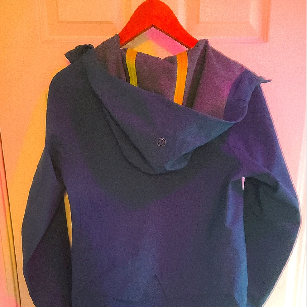 Lululemon rain coat